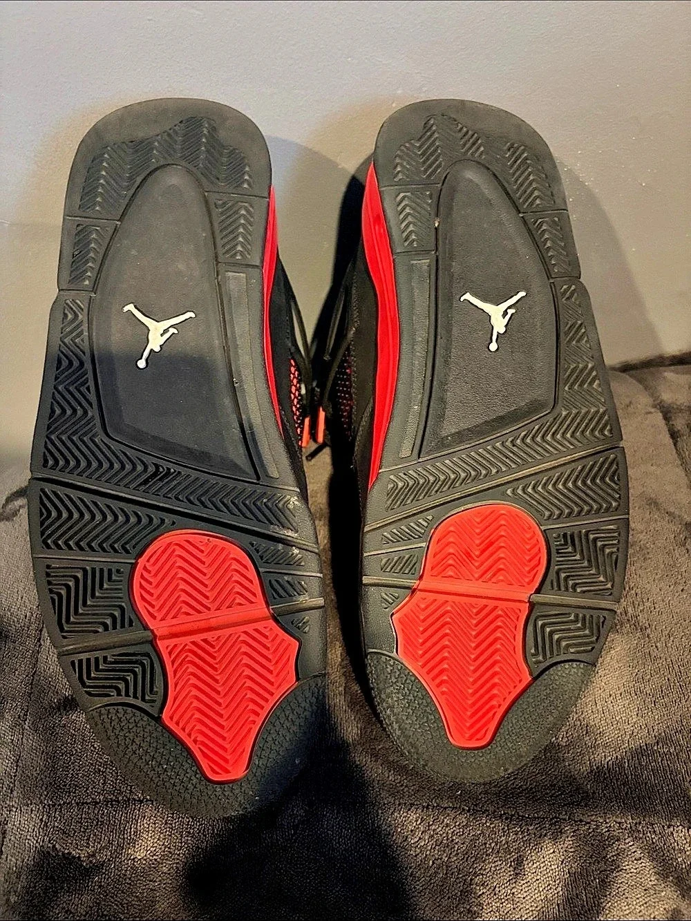 Jordan Air Jordan 4 Retro 'Red Thunder' Black & Red Sneakers